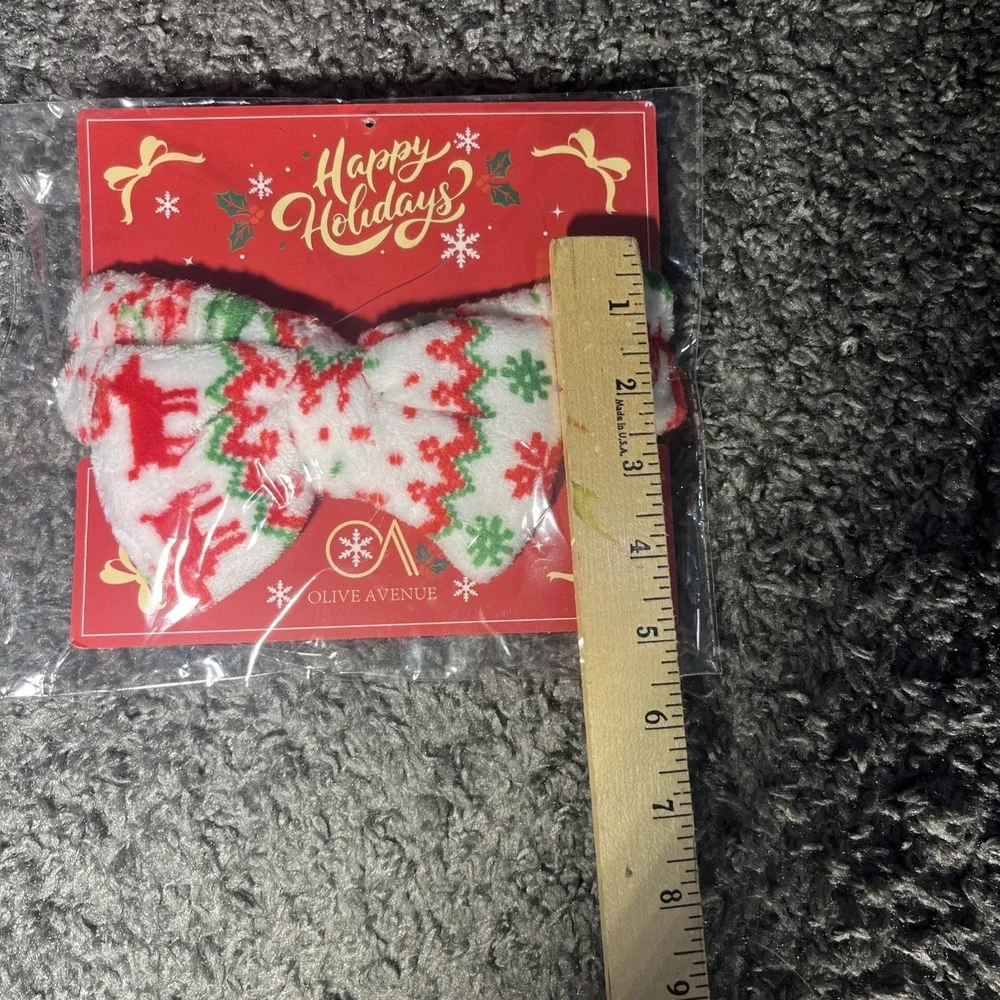 Olive Avenue Holiday Headband‎
